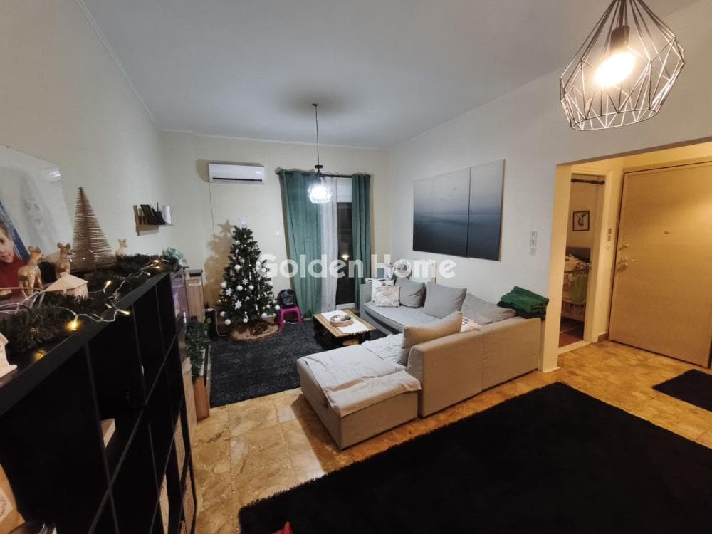 Apartment in Agia Sofia, Piraeus — Photo 2 of 14
