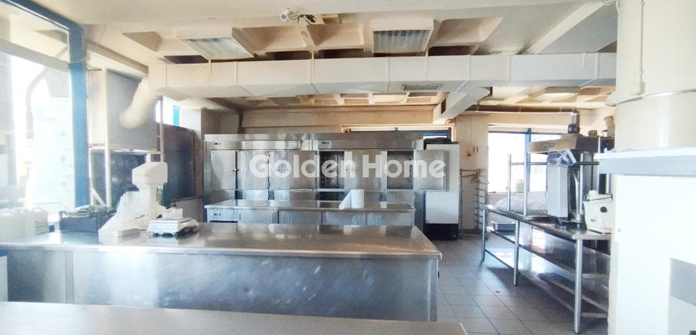 Retail Store in Center, Marousi — Photo 9 of 11