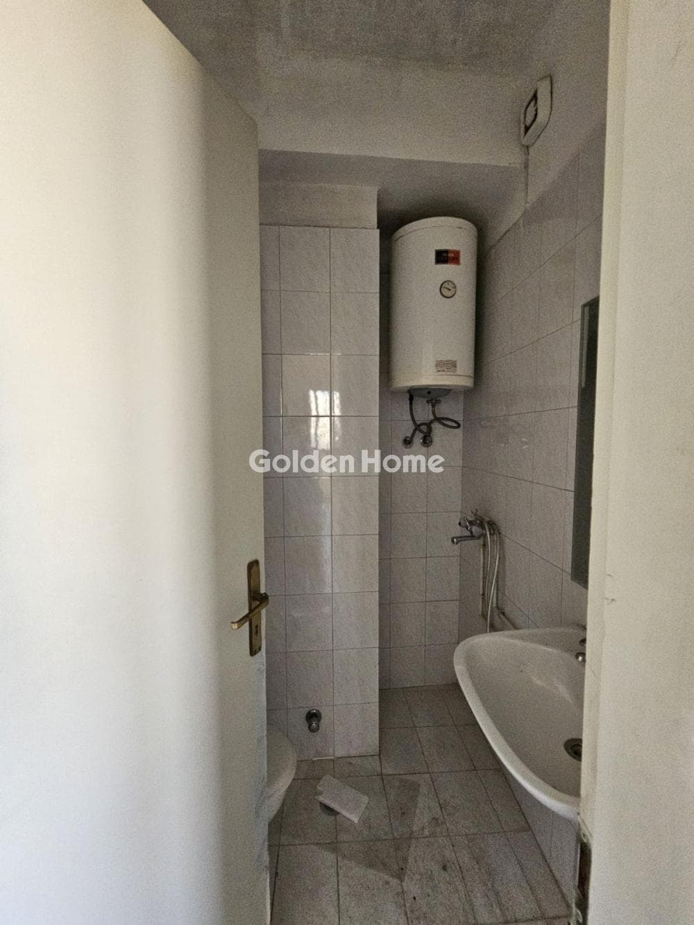 Office in Agia Sofia, Piraeus — Photo 14 of 19