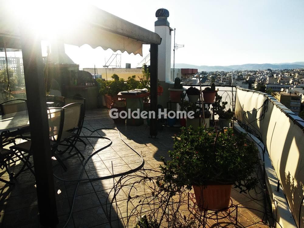 Apartment in Ethnikis Antistaseos, Agios Dimitrios — Photo 1 of 25