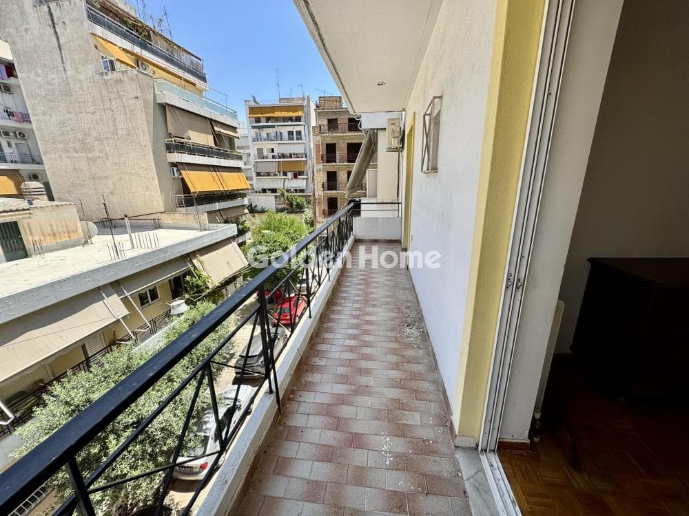 Apartment in Alsos, Nea Smyrni — Photo 17 of 35