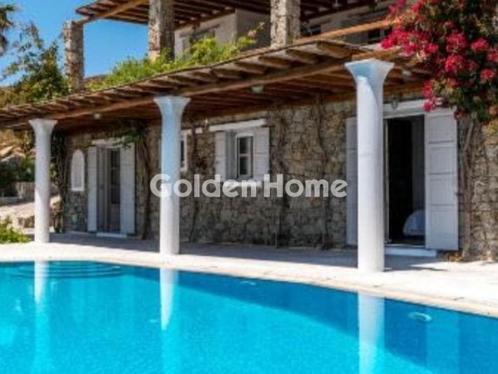 House in Tourlos, Mykonos — Photo 1 of 45