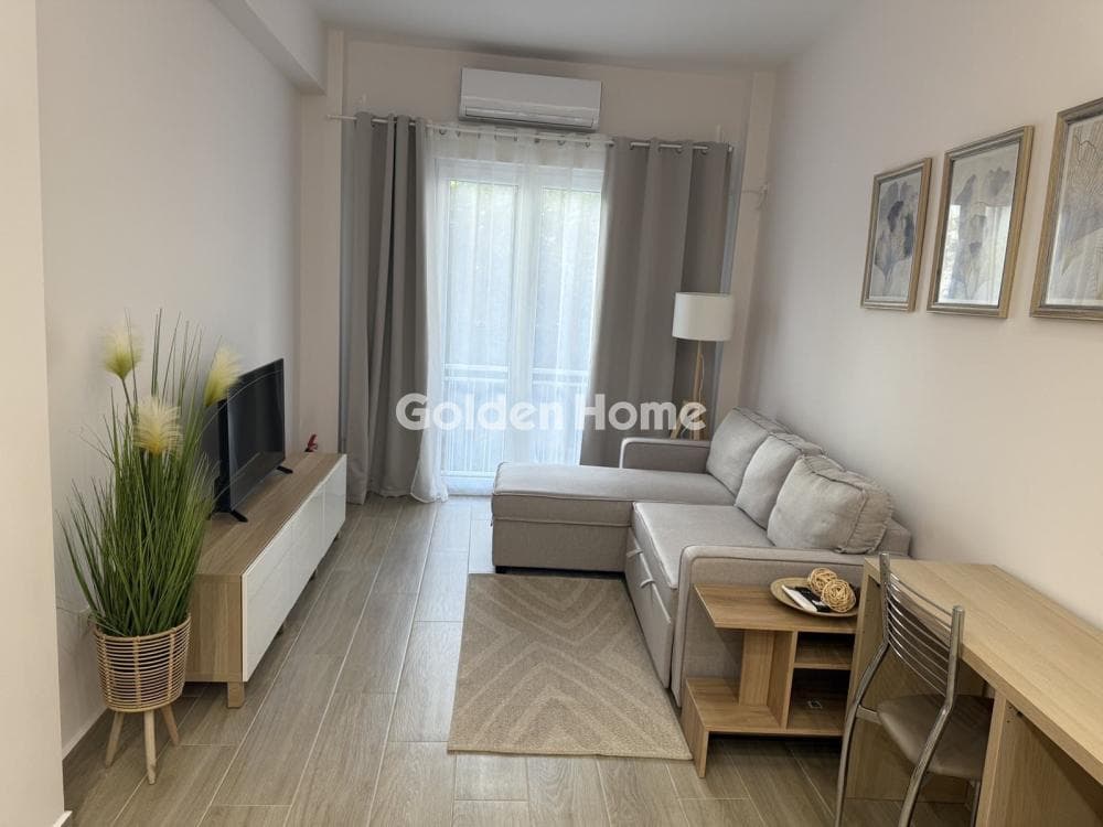 Apartment in Profitis Ilias, Piraeus — Photo 1 of 14