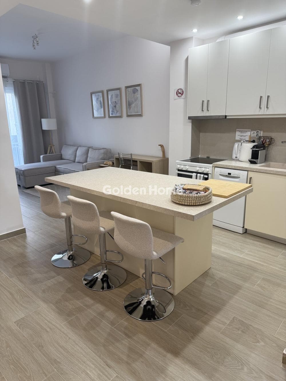 Apartment in Profitis Ilias, Piraeus — Photo 3 of 14