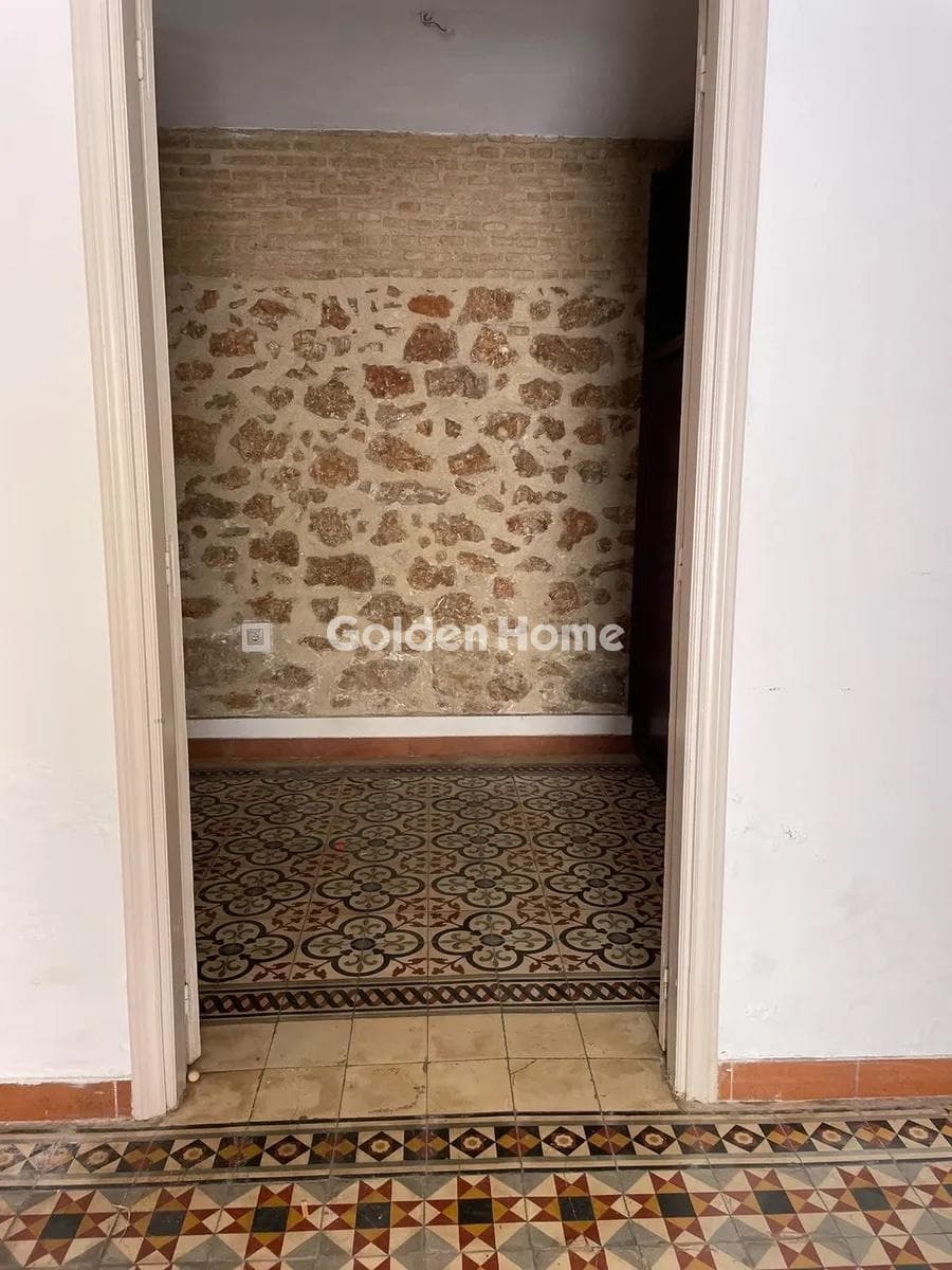 Apartment in Strefi, Exarchia - Neapoli — Photo 4 of 18