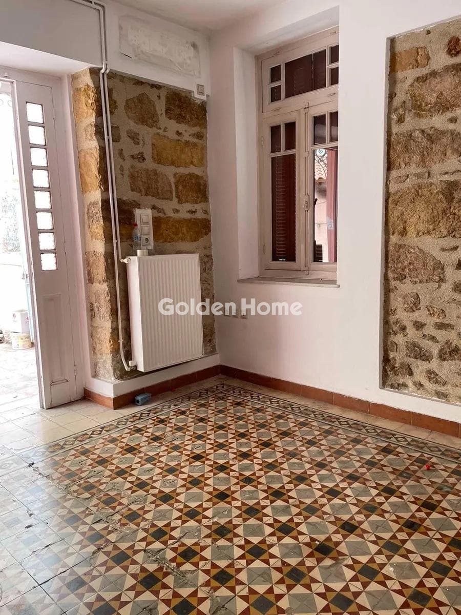 Apartment in Strefi, Exarchia - Neapoli — Photo 1 of 18