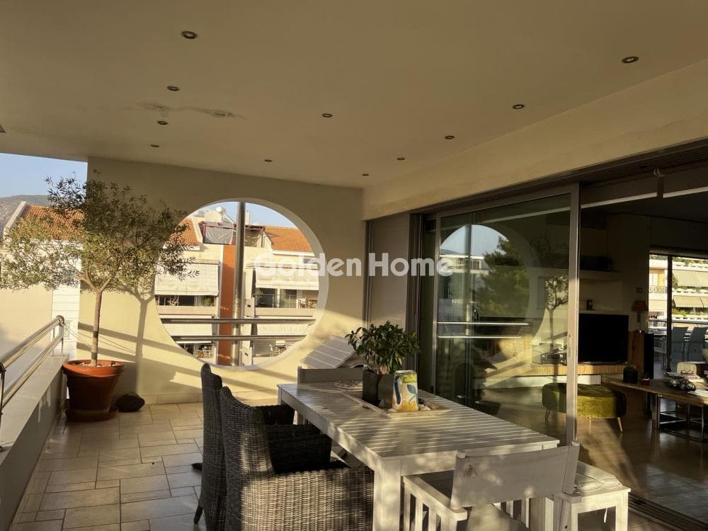 Apartment in Evryali, Voula — Photo 1 of 34