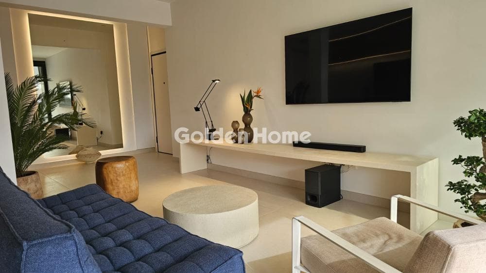 Apartment in Pirnari, Glyfada — Photo 1 of 34