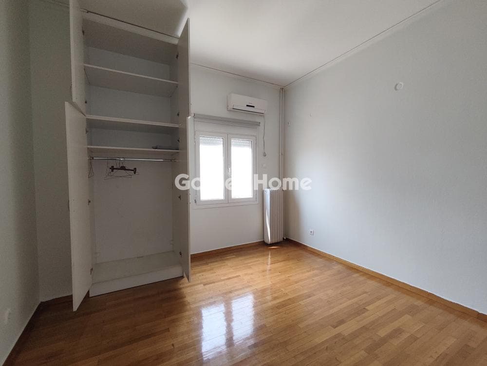 Apartment in Terpsithea, Piraeus — Photo 14 of 22