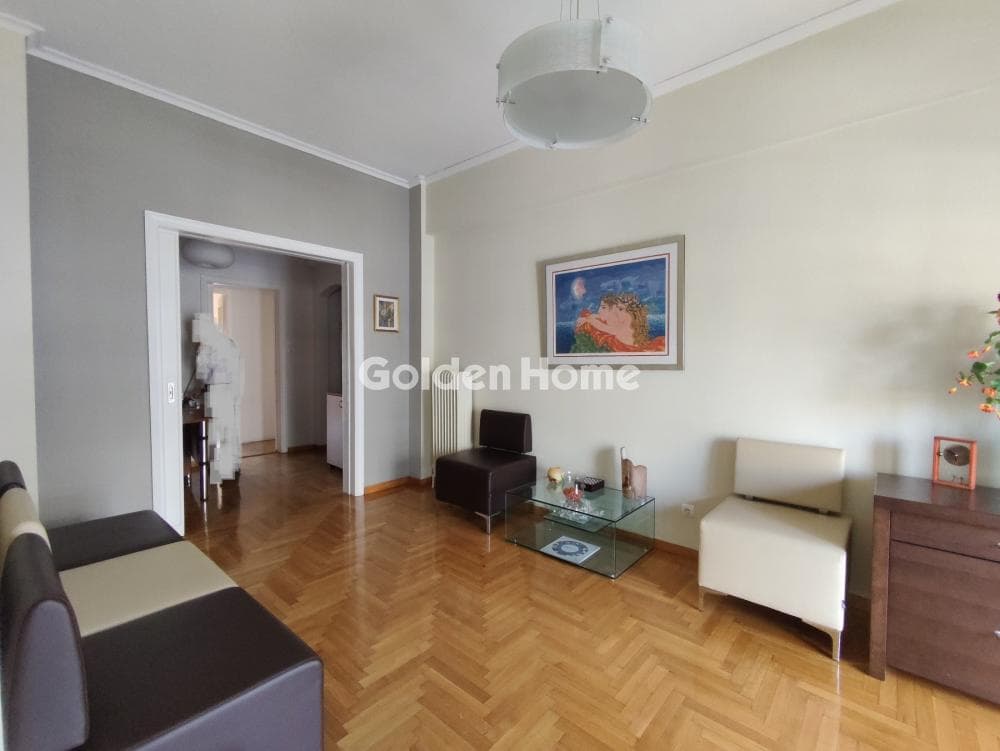 Apartment in Terpsithea, Piraeus — Photo 2 of 22