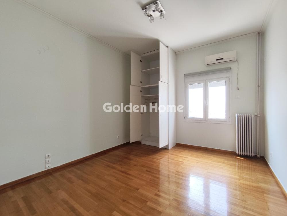 Apartment in Terpsithea, Piraeus — Photo 12 of 22