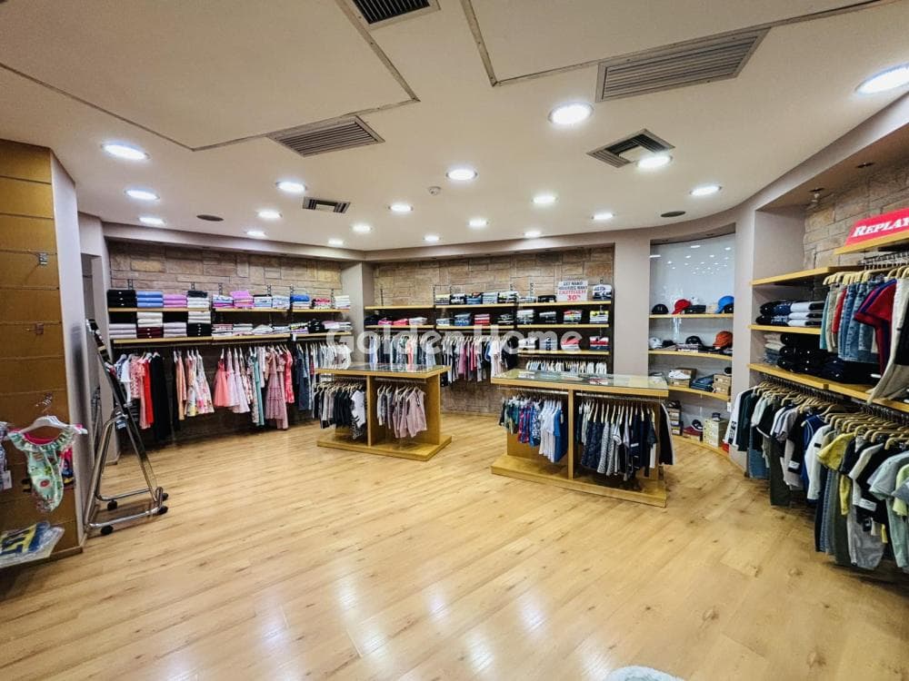Κατάστημα στην Αμφιάλη, Κερατσίνι — Φωτογραφία 1 από 6