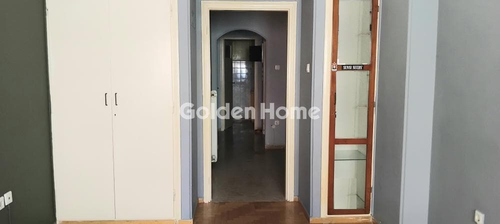 Office in Megala Sxoinia B, Exarchia - Neapoli — Photo 2 of 15