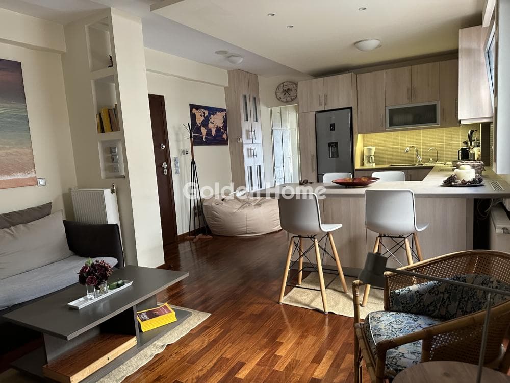 Apartment in Exarcheia, Exarchia - Neapoli — Photo 1 of 14