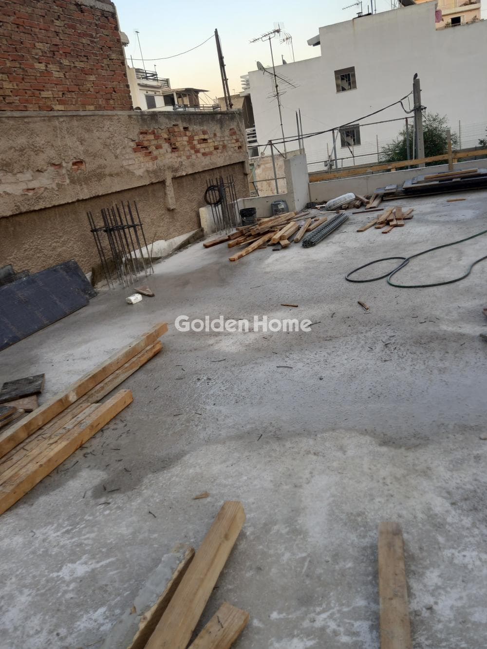 Apartment in Maniatika, Piraeus — Photo 1 of 6