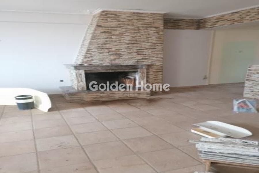 Apartment in Megala Sxoinia A, Acharnes — Photo 1 of 4