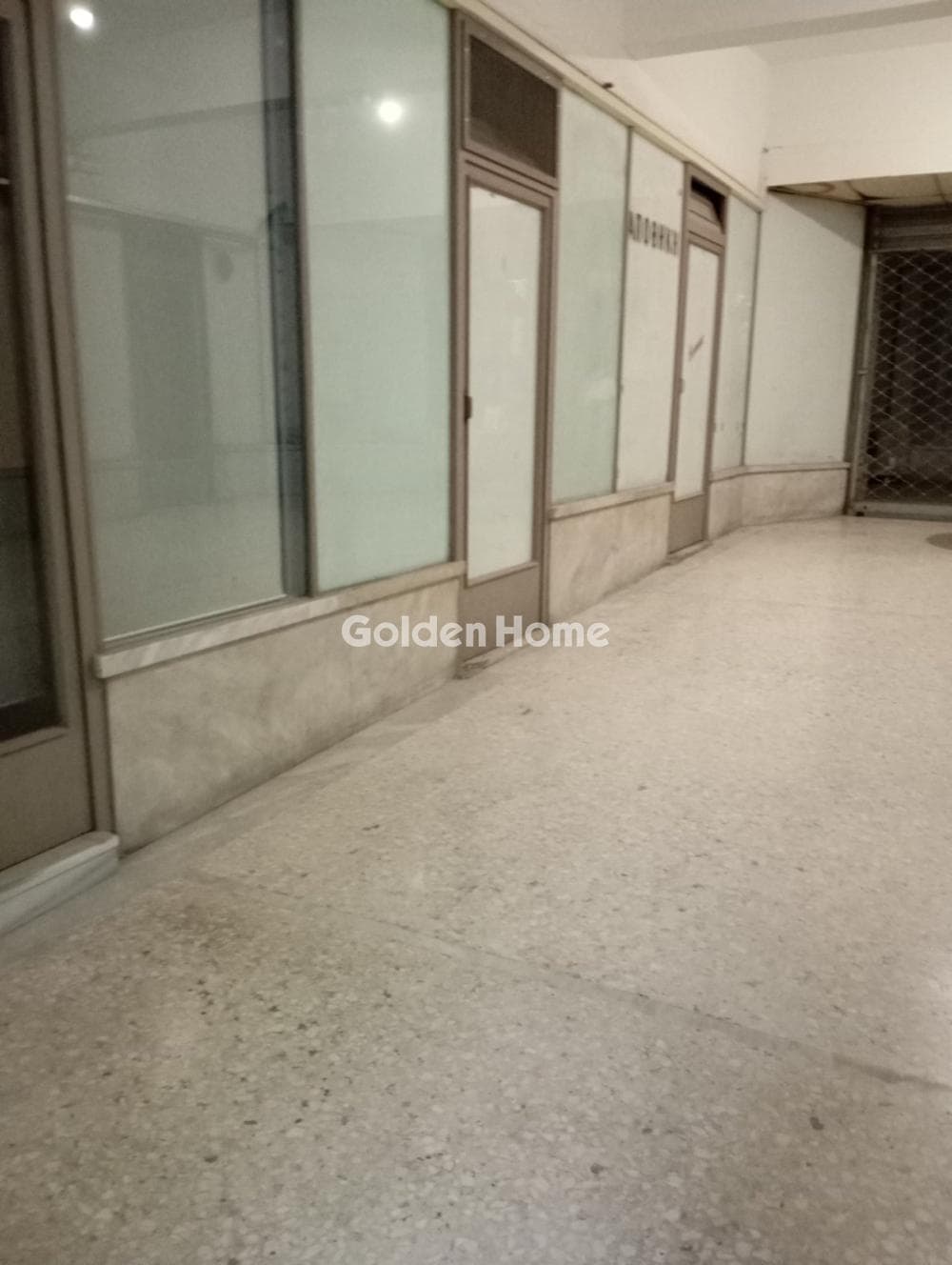 Κατάστημα στην Πλατεία Κάνιγγος, Εξάρχεια - Νεάπολη — Φωτογραφία 10 από 11