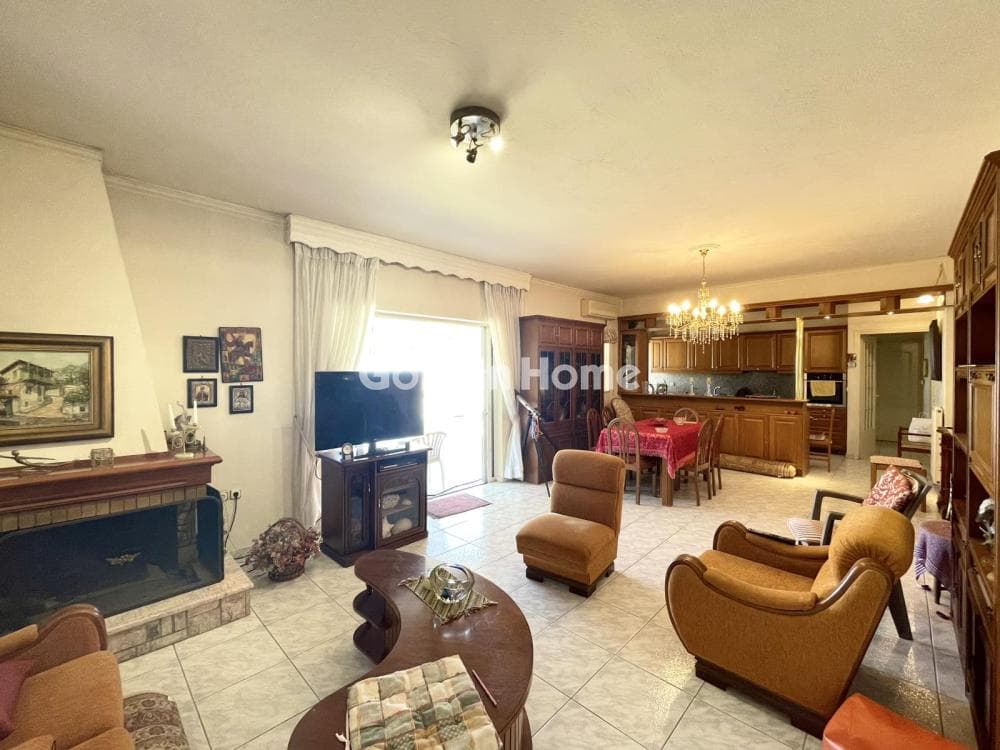 Apartment in Zoodochos Pigi, Vironas — Photo 4 of 25
