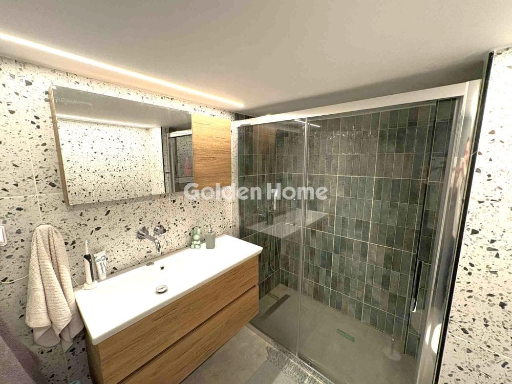 Apartment in akadimia Platonos, Kolonos - Kolokinthous — Photo 12 of 13