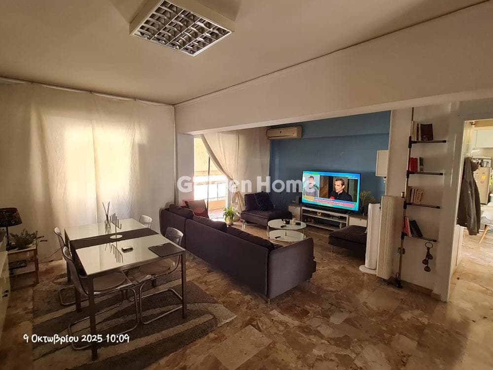 Apartment in Piraiki, Piraeus — Photo 2 of 12