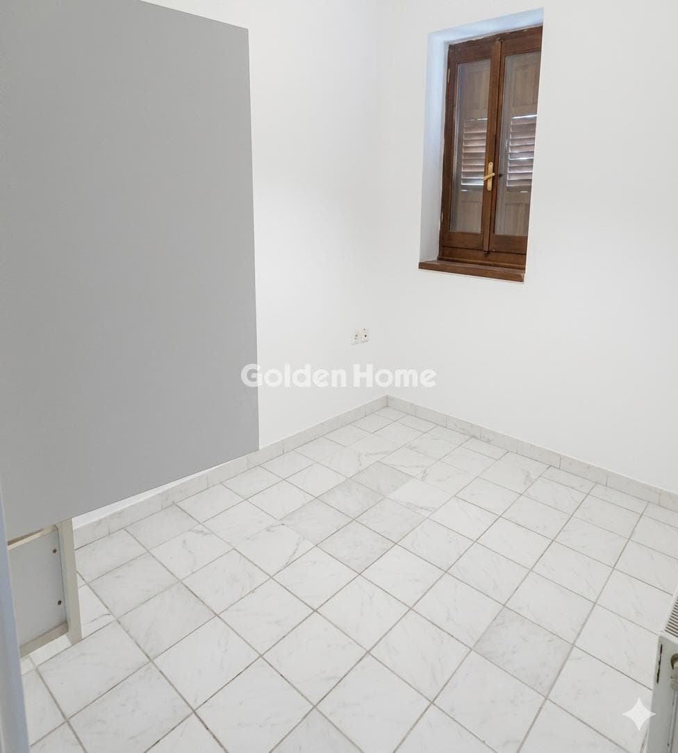 Apartment in Agia Anna, Chalandri — Photo 2 of 8