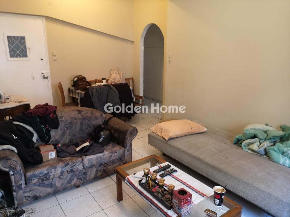 Apartment in Osios Loukas, Patisia — Photo 2 of 22