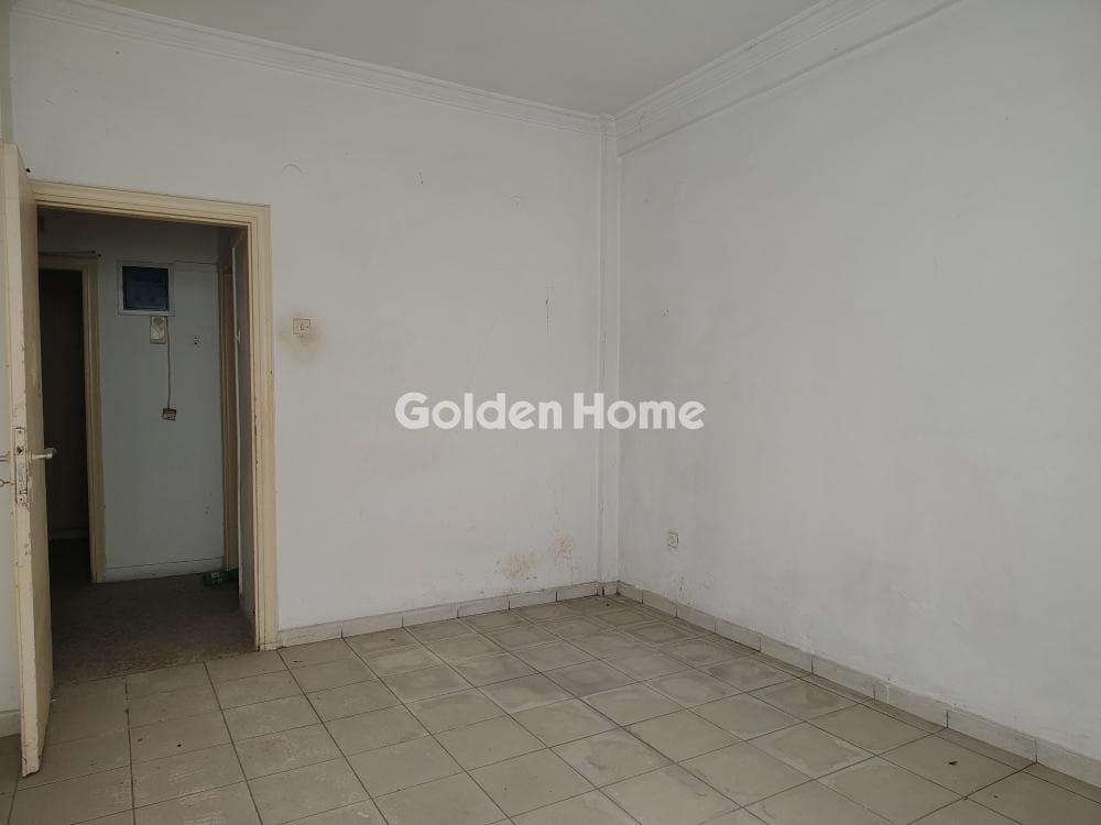 Apartment in Fokionos Negri, Kipseli — Photo 2 of 12