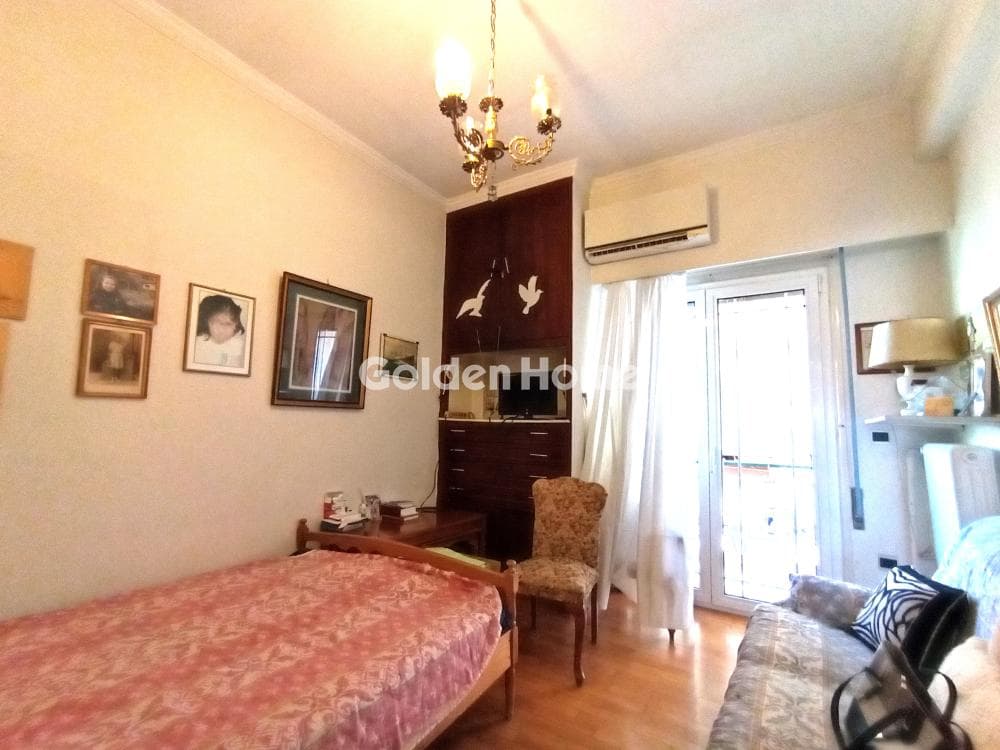 Apartment in Politechnioupoli, Zografou — Photo 11 of 17