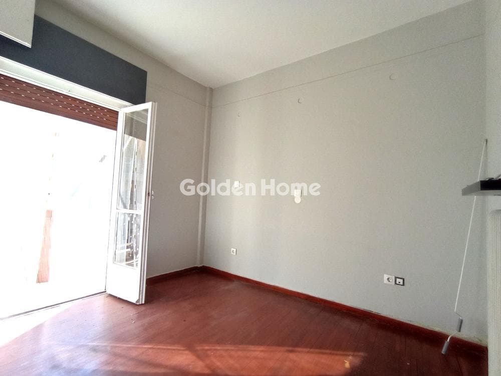 Apartment in Politechnioupoli, Zografou — Photo 11 of 13