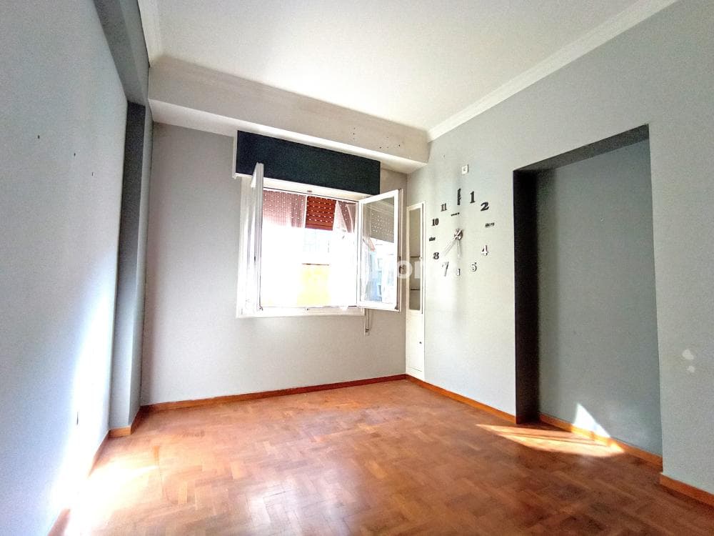 Apartment in Politechnioupoli, Zografou — Photo 1 of 13