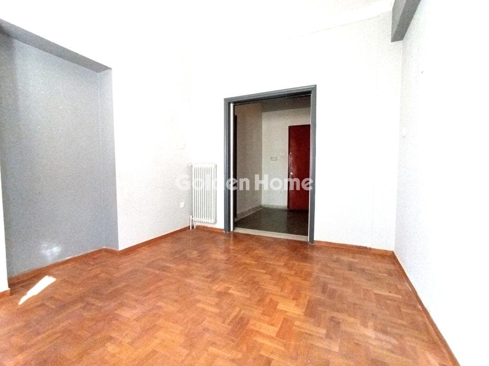 Apartment in Politechnioupoli, Zografou — Photo 4 of 13