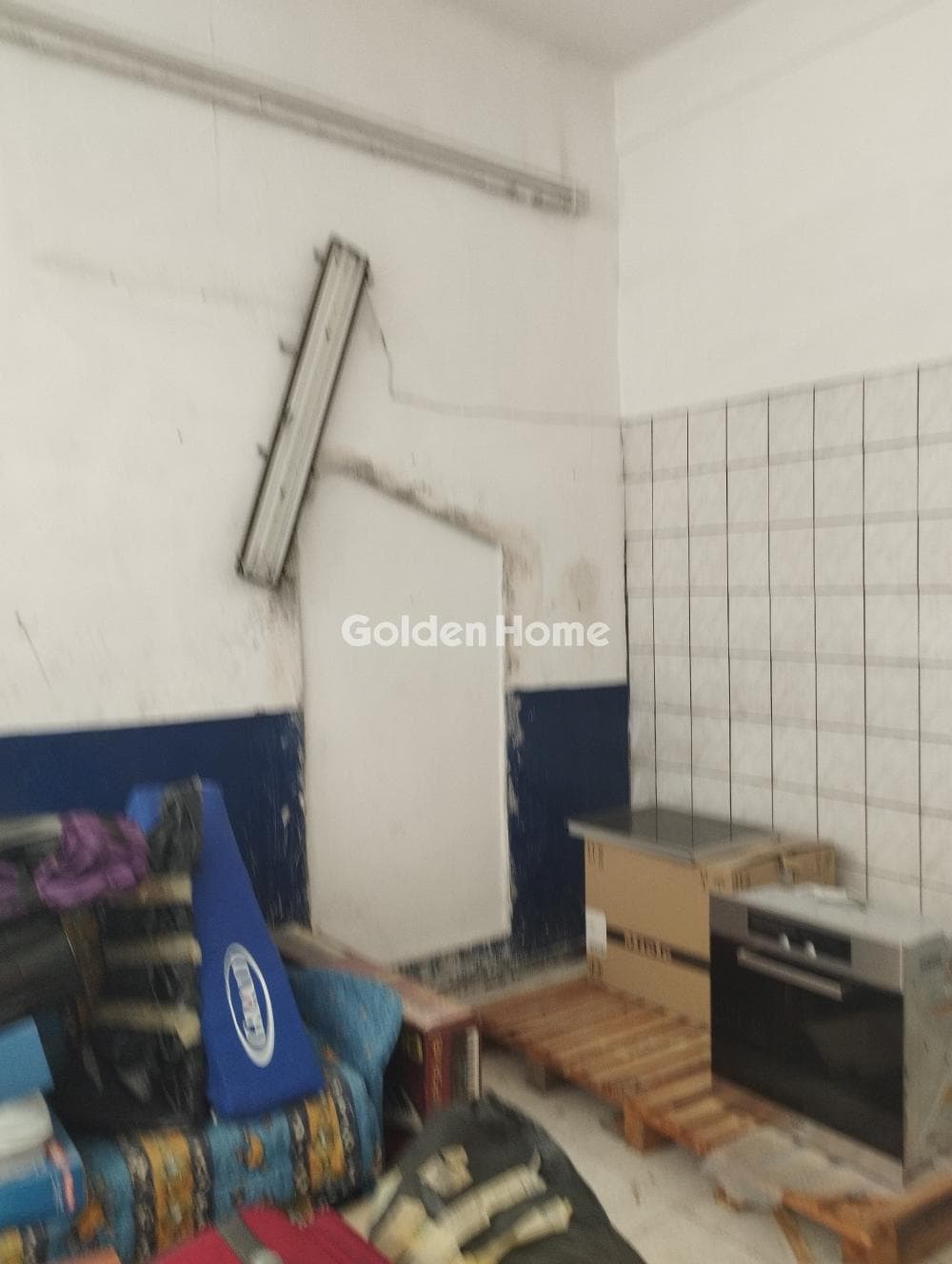 Χώρος Στάθμευσης στην Άγιος Ιωάννης Χρυσόστομος, Νίκαια — Φωτογραφία 5 από 10