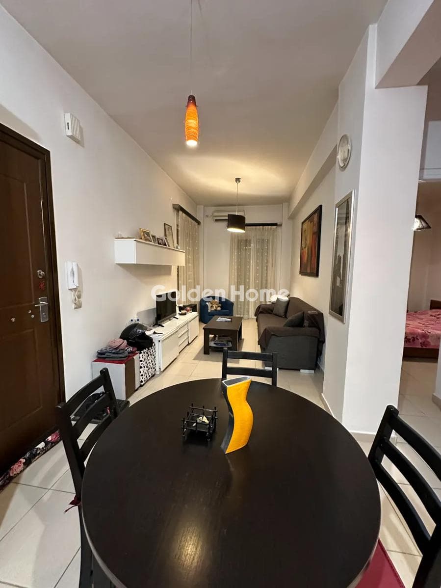 Apartment in Diilistiria, Piraeus — Photo 1 of 6