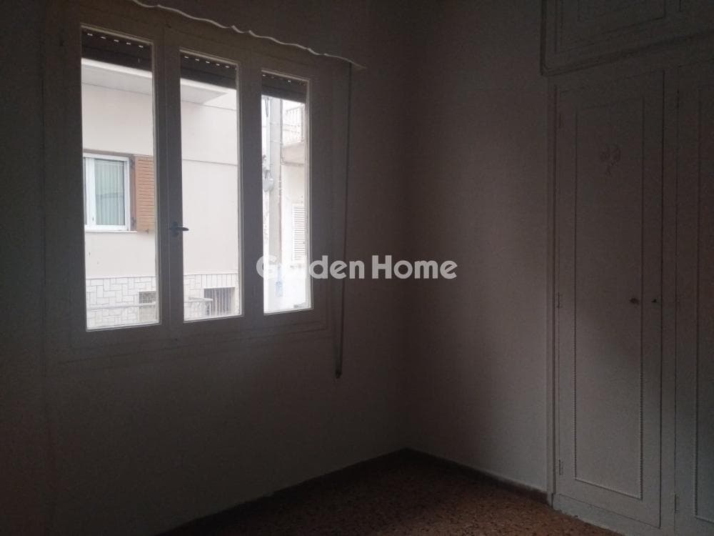 Apartment in Evgenia, Keratsini — Photo 11 of 11
