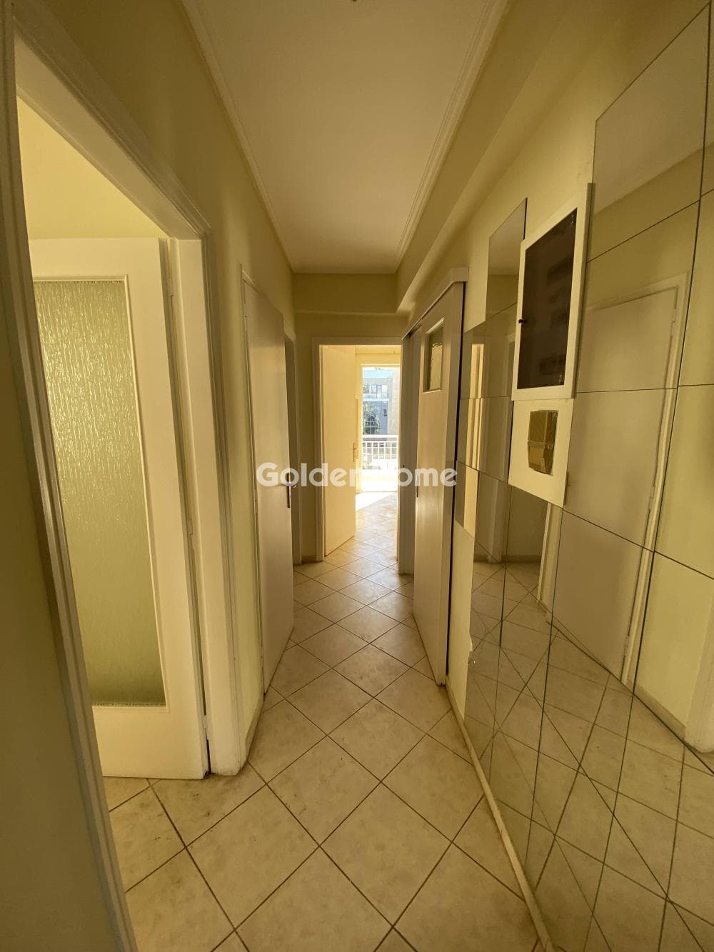 Apartment in Ampelakia, Alimos — Photo 10 of 28