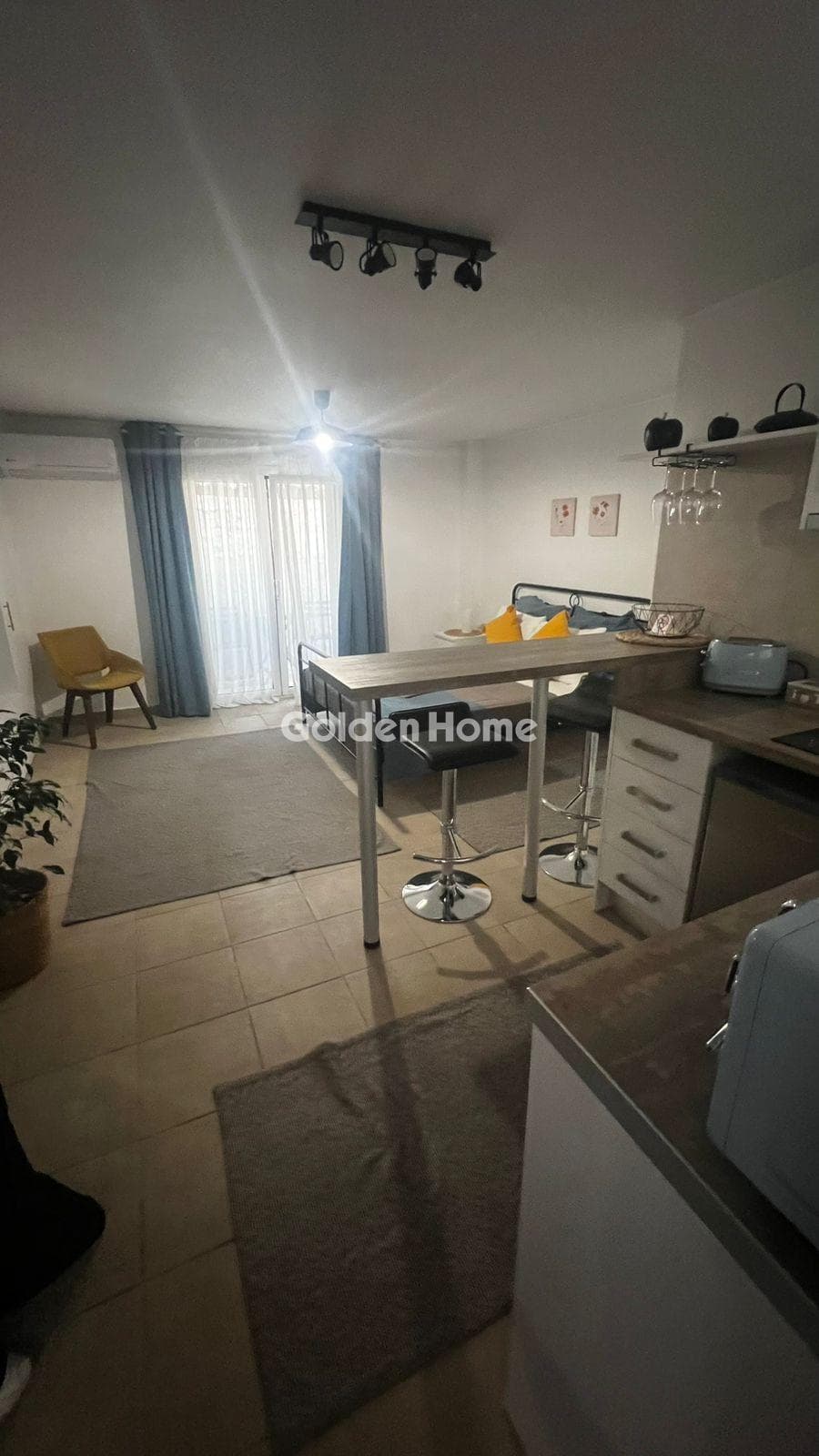 Διαμέρισμα στην Ευρυάλη, Βούλα — Φωτογραφία 1 από 4