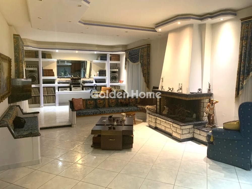 Apartment in Chrisoupoli, Peristeri — Photo 2 of 14