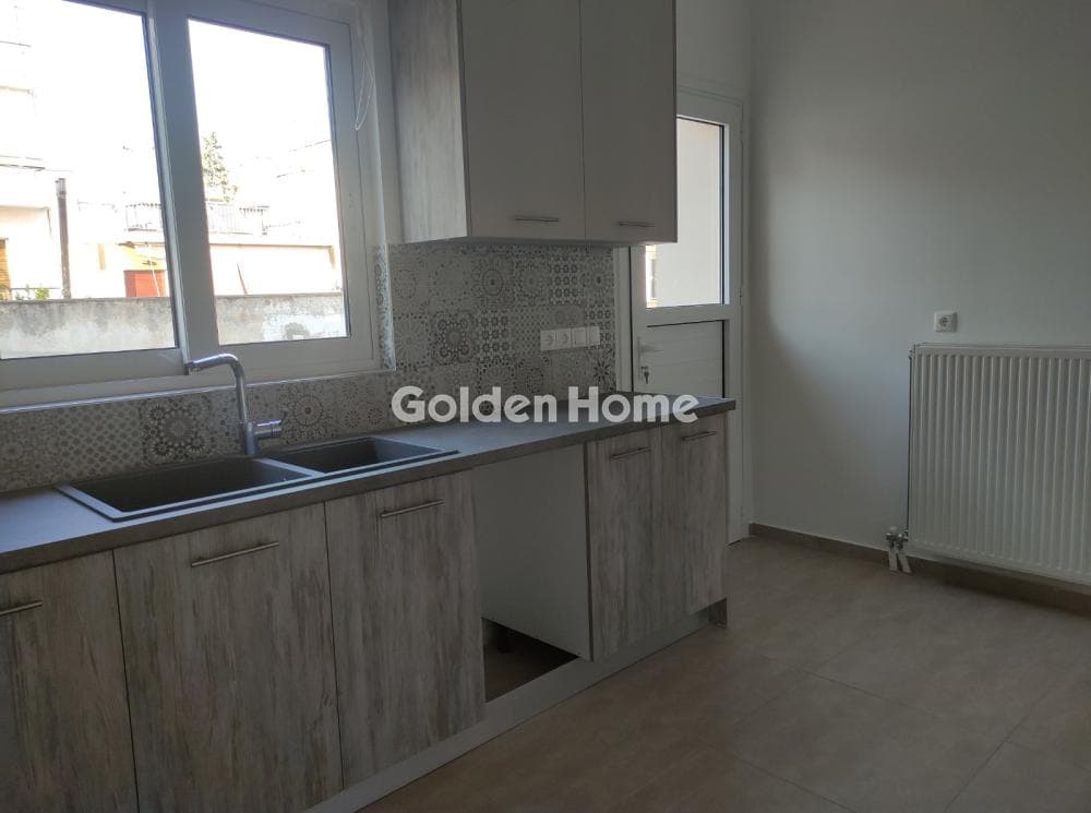 Apartment in Mykoniatika, Agioi Anargiroi — Photo 2 of 15
