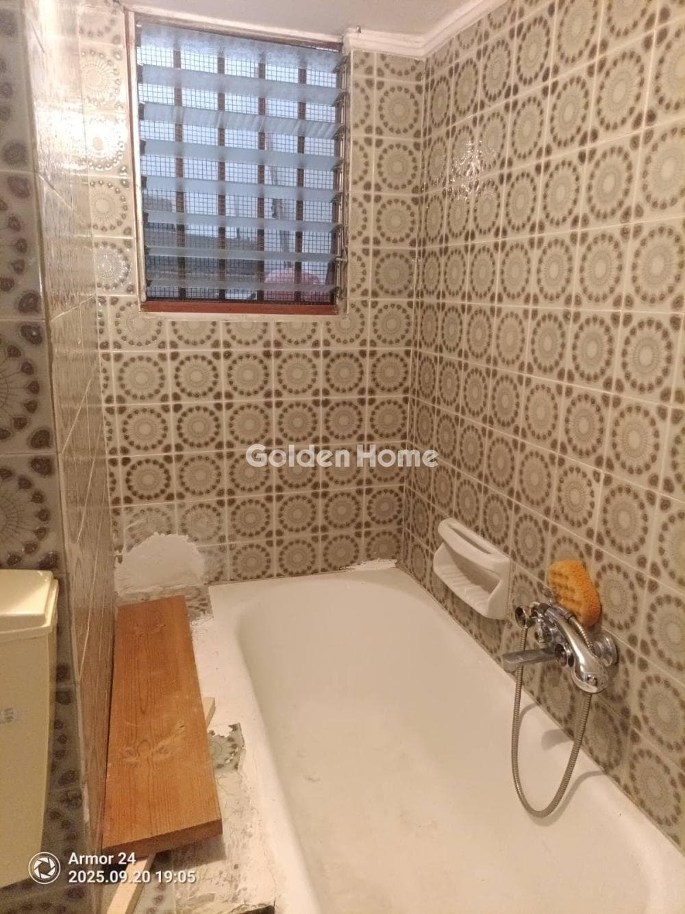 Apartment in Tampouria, Nikaia — Photo 11 of 12