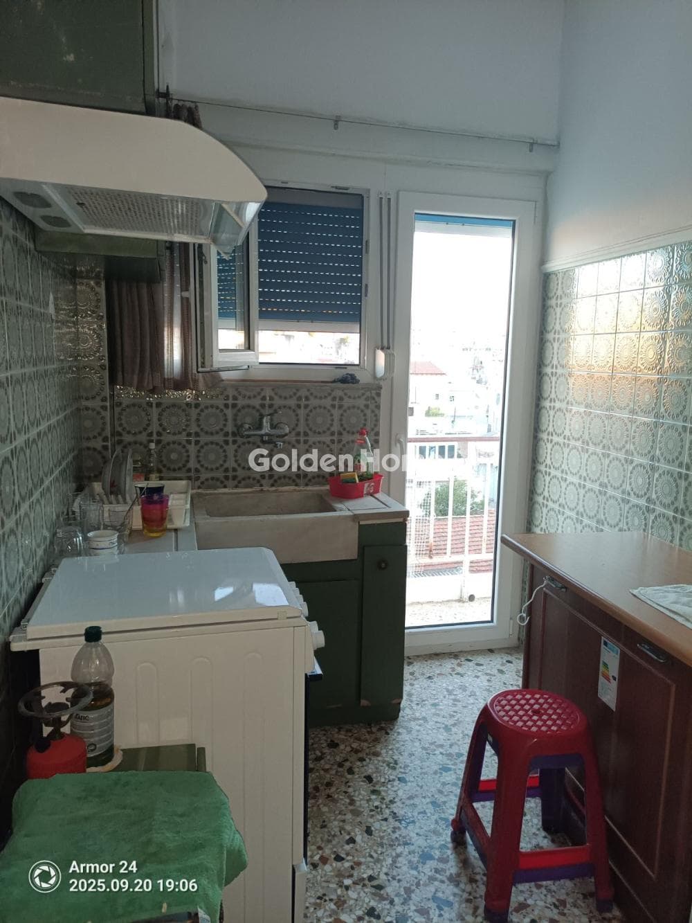 Apartment in Tampouria, Nikaia — Photo 5 of 12