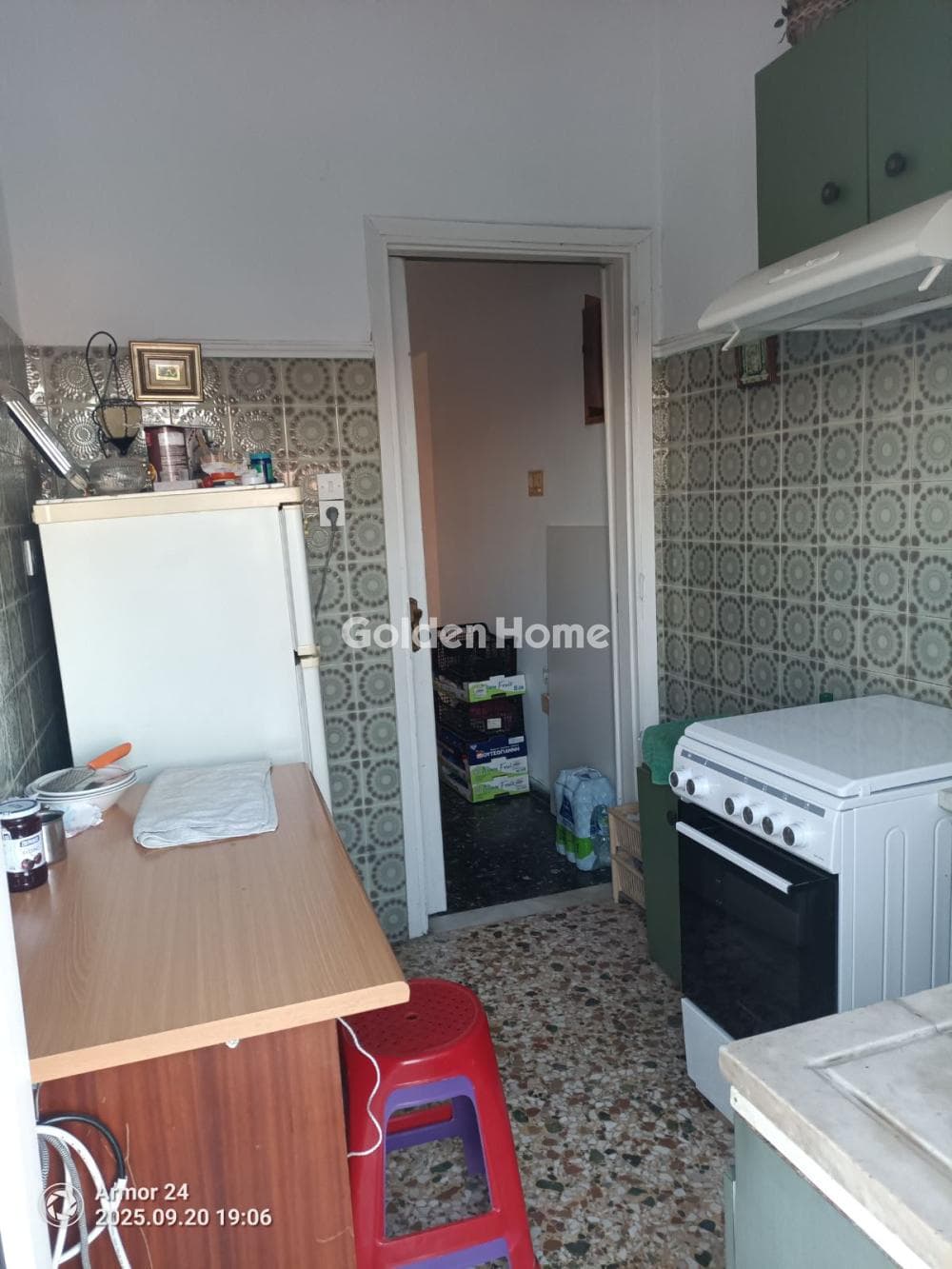 Apartment in Tampouria, Nikaia — Photo 4 of 12