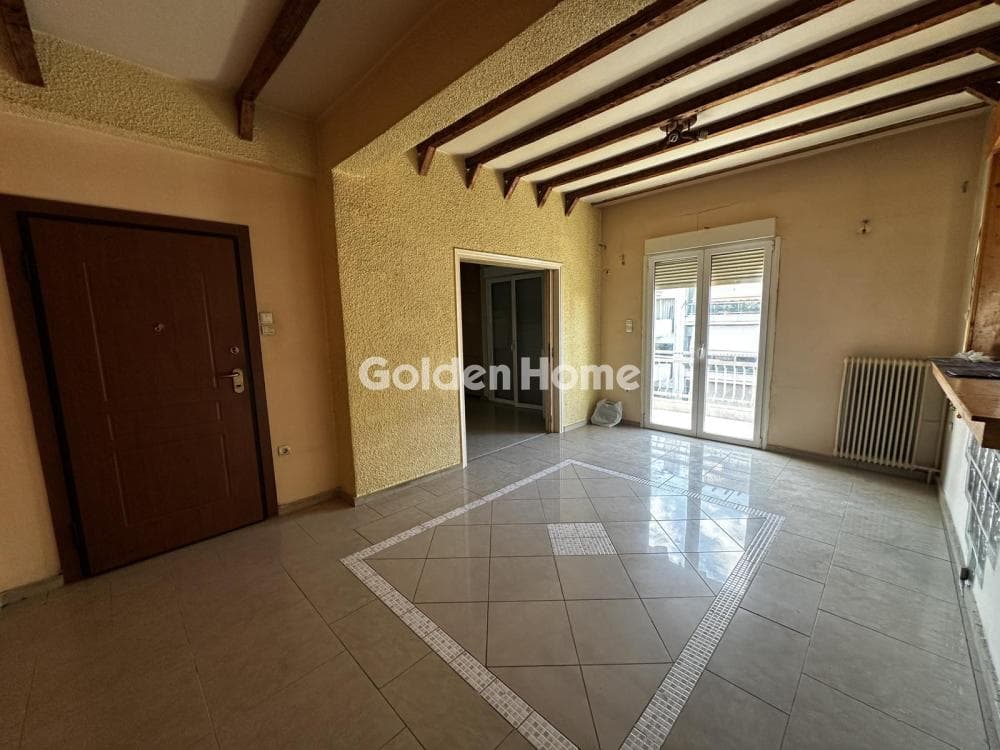 Apartment in Charokopou, Kalithea — Photo 1 of 13