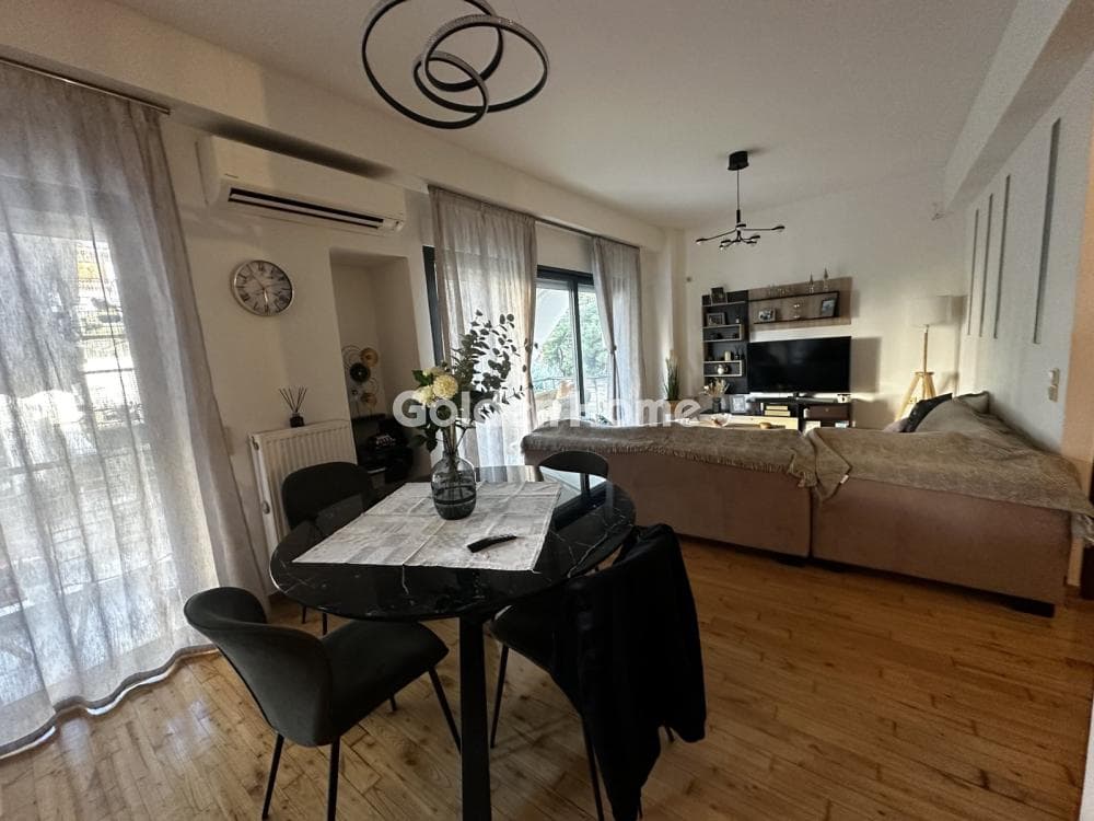 Apartment in Panorama, Dafni — Photo 1 of 6