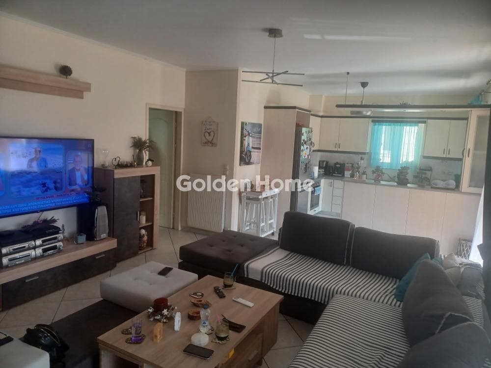 Apartment in Mpofilia, Metamorfosi — Photo 2 of 17