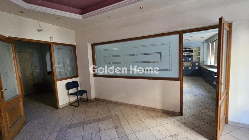 Apartment in akadimia Platonos, Kolonos - Kolokinthous — Photo 15 of 17