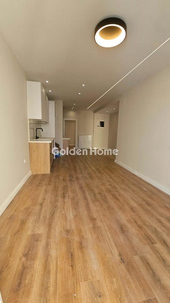 Apartment in Center, Nea Smyrni — Photo 2 of 18