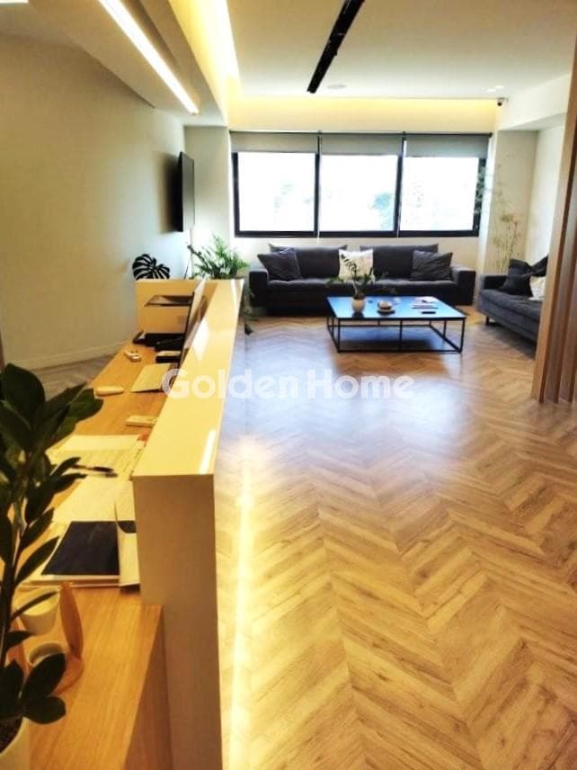 Γραφείο στην Ευελπίδων, Πολύγωνο - Τουρκοβούνια — Φωτογραφία 2 από 10