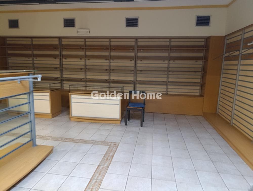 Retail Store in Stavros, Piraeus — Photo 12 of 13