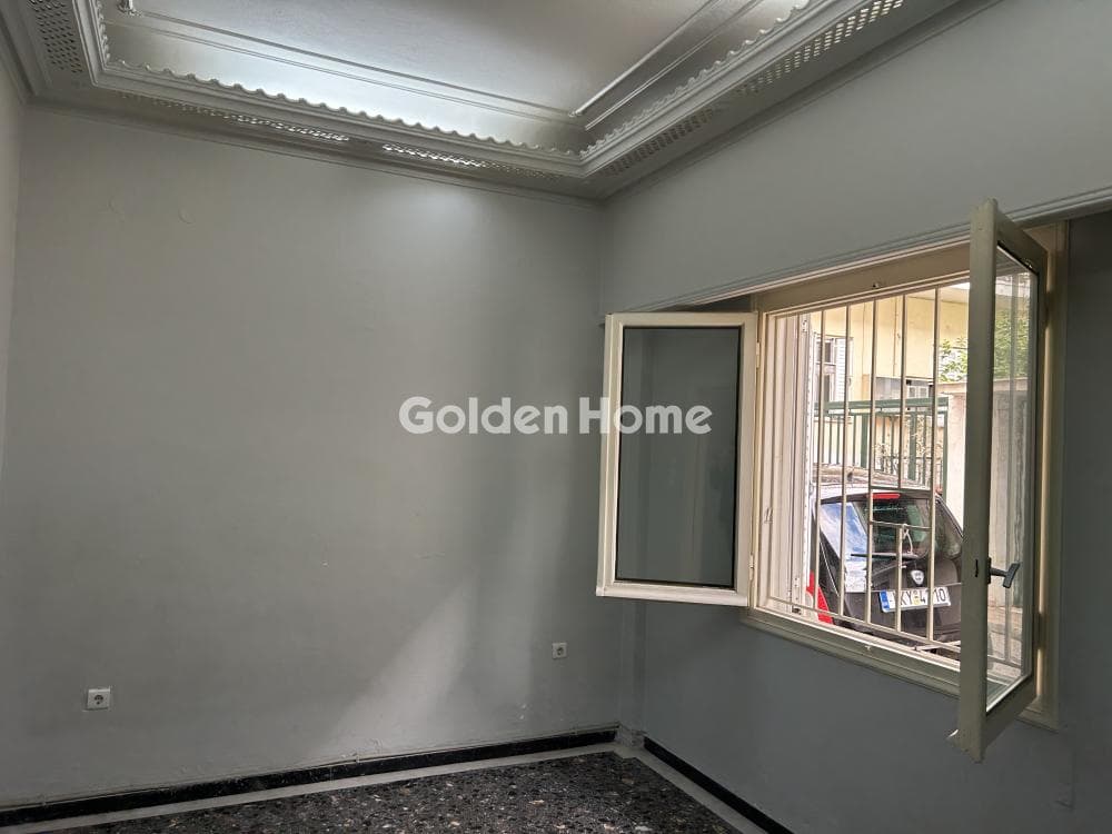 Apartment in Lofos Axiomatikon, Peristeri — Photo 3 of 18