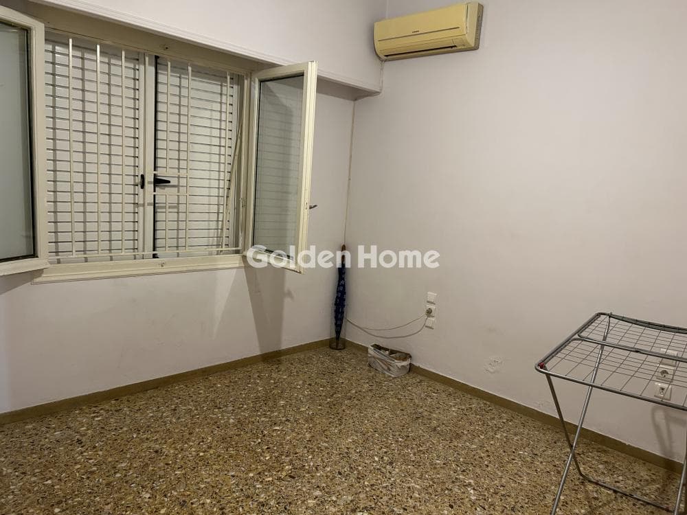 Apartment in Lofos Axiomatikon, Peristeri — Photo 11 of 18